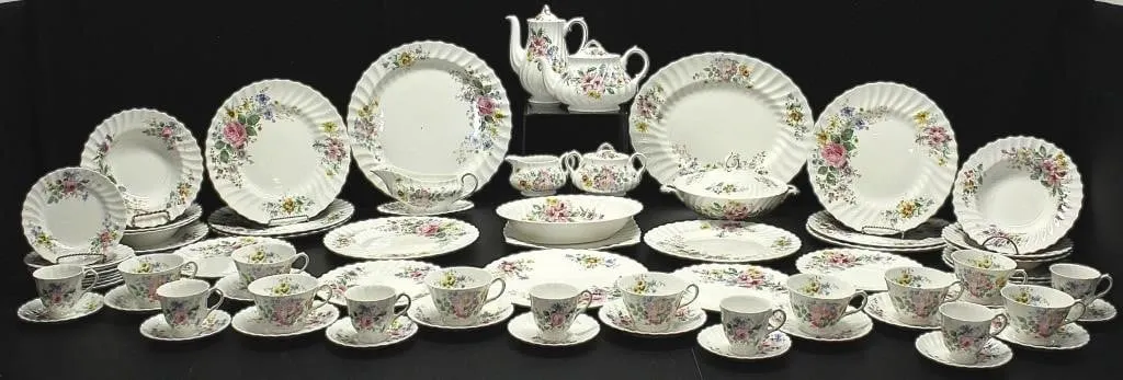 ROYAL DOULTON "ARCADIA" DINING SET