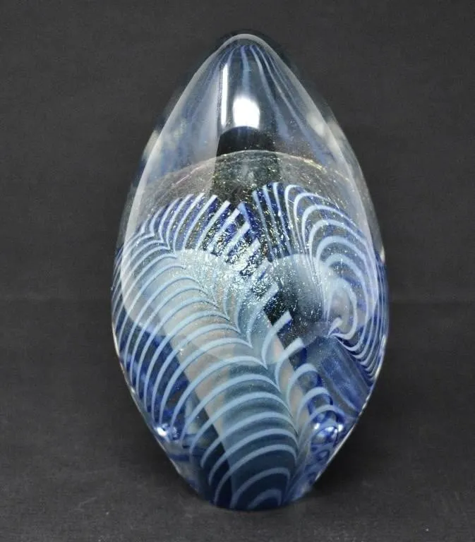 ROBERT EICKHOLT IRRIDESCENT FEATHER PAPERWEIGHT