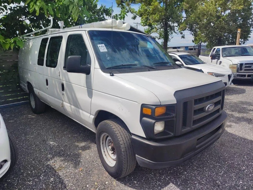 2013 Ford E-Series RUNS/MOVES E-250