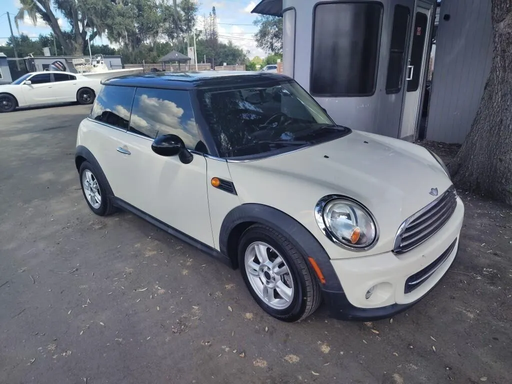 2012 MINI Cooper Hardtop RUNS/MOVES Base