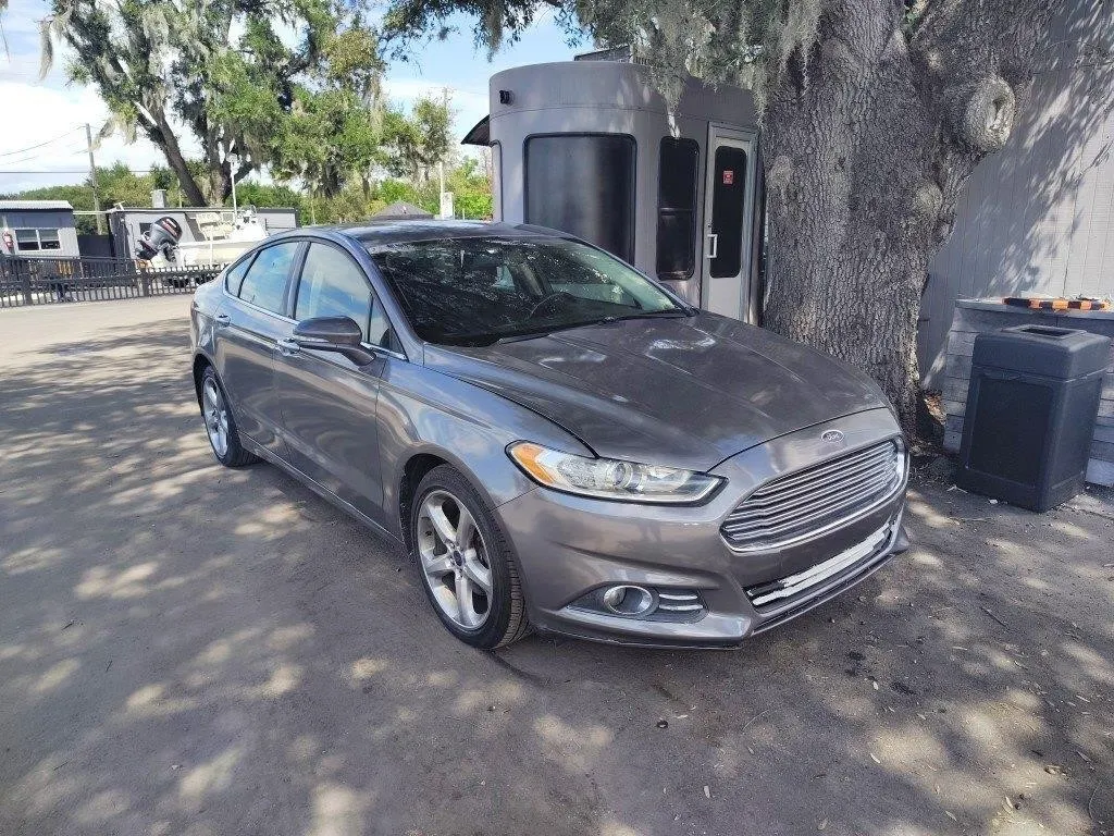2014 Ford Fusion RUNS/MOVES SE