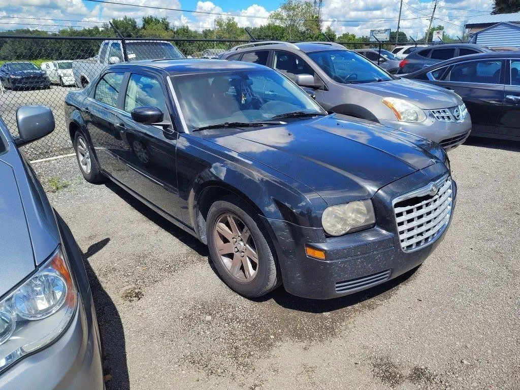 2007 Chrysler 300 Base RUNS/MOVES