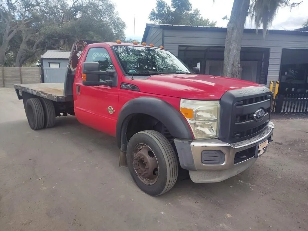 2012 Ford F-550 RUNS/MOVES