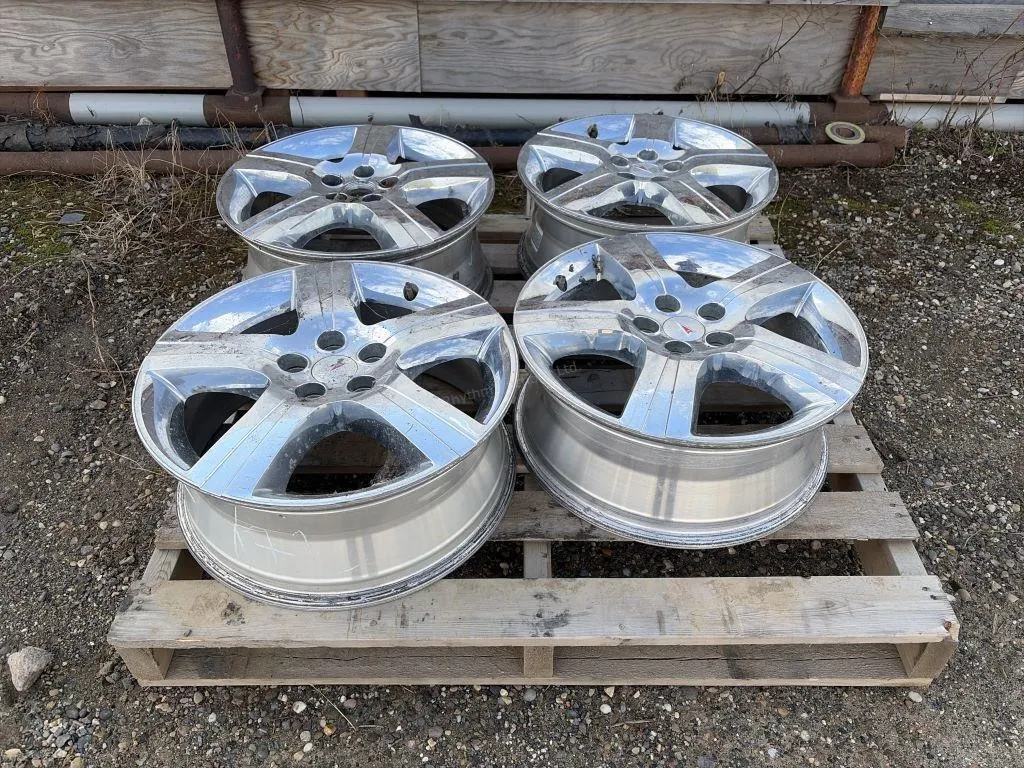 4 2006 Pontiac G9 5 Bolt Rims