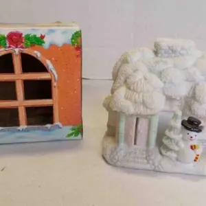Vintage Noble Hall Holiday Porcelain Candle Holder