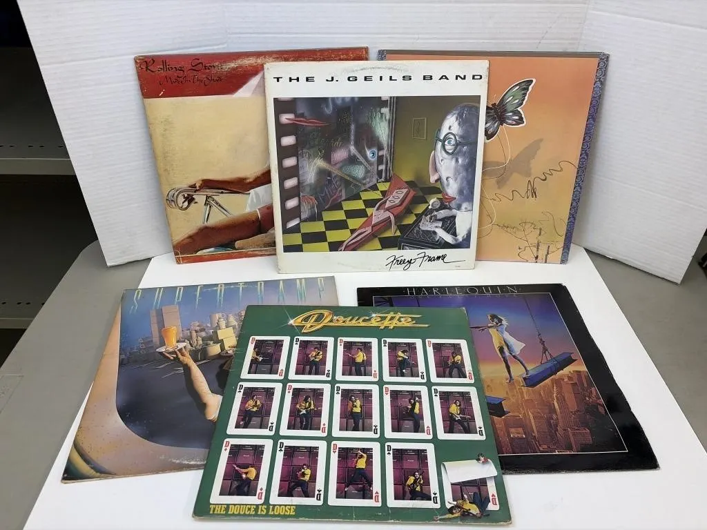 Vintage vinyl LP record albums