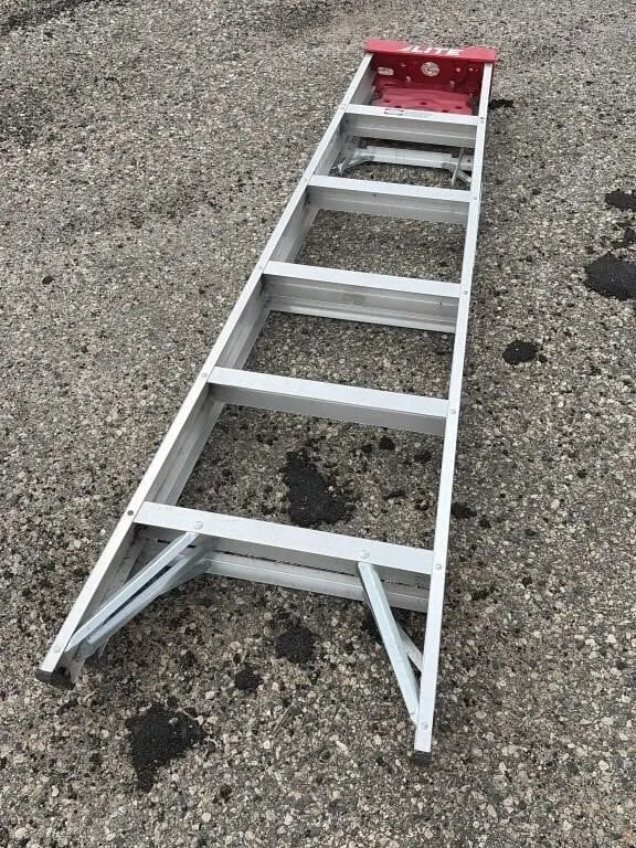 Lite 6 ft Ladder