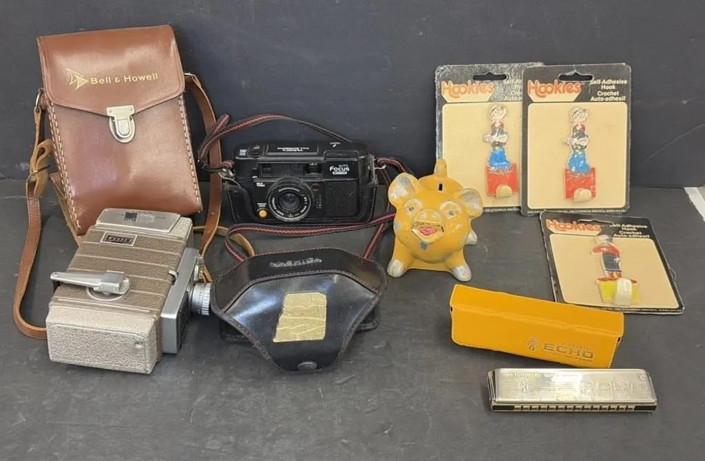 Bell & Howell 8mm movie camera With Vintage