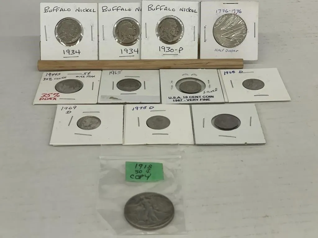 Collection of US American coins. Includes a copy