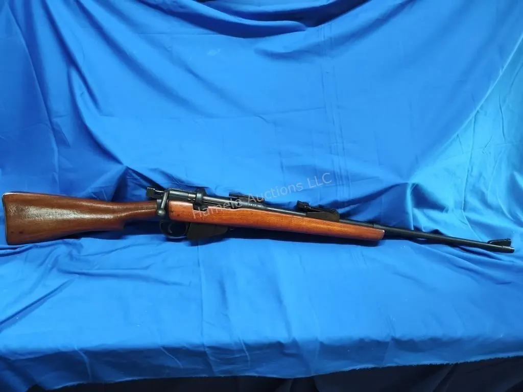 Lee Enfield .303 bolt action rifle