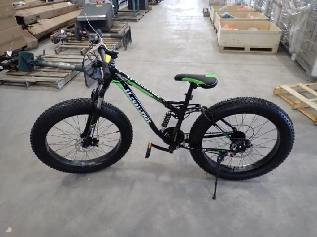 UNUSED JL Challenge 21 Spd Fat Bike