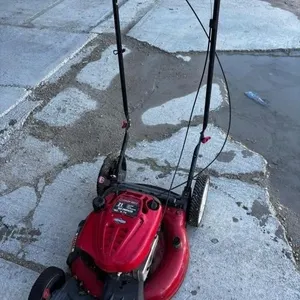 Troy Bilt 21 inch self propelled lawn mower gas