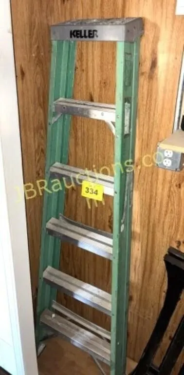 KELLER FIBERGLASS LADDER
