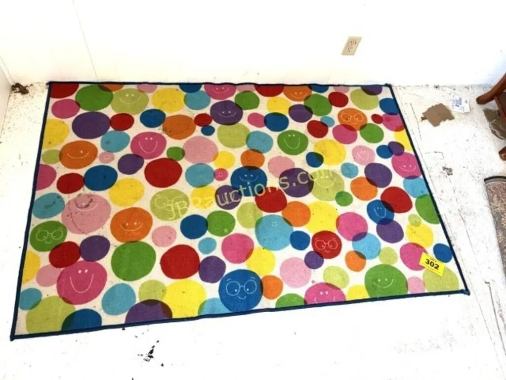 DOTS AREA RUG