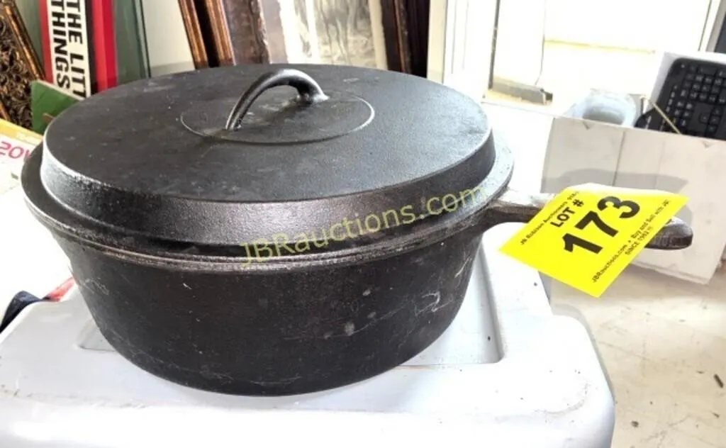 CAJUN CLASSIC CAST IRON COOKER WITH LID