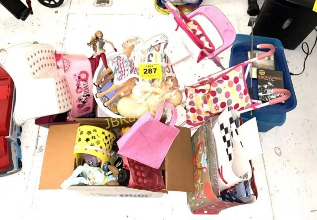GIRLS TOYS