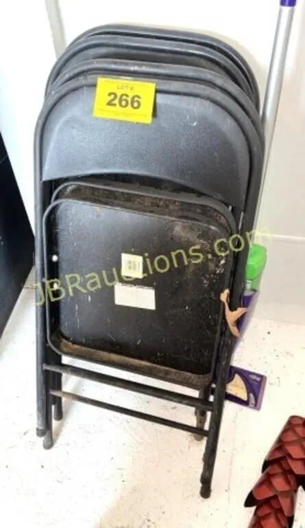 (4) FOLDING CHAIRS