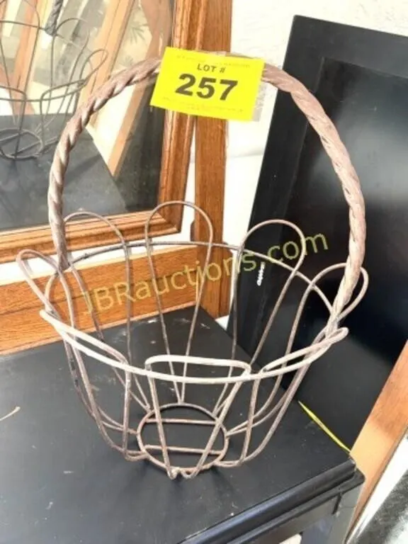 METAL BASKET