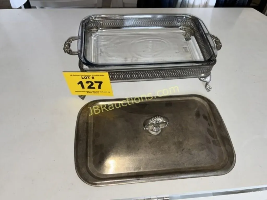 GLASS CASSEROLE IN SILVER PLATE SERVER WITH LID
