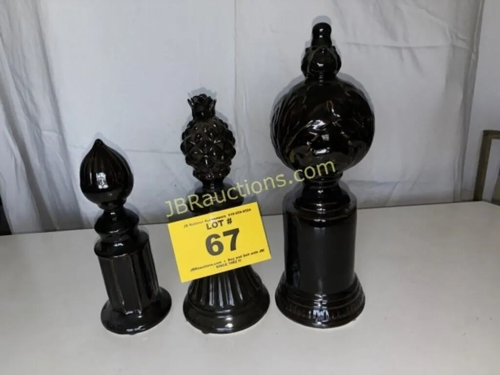 DECORATIVE STATUES