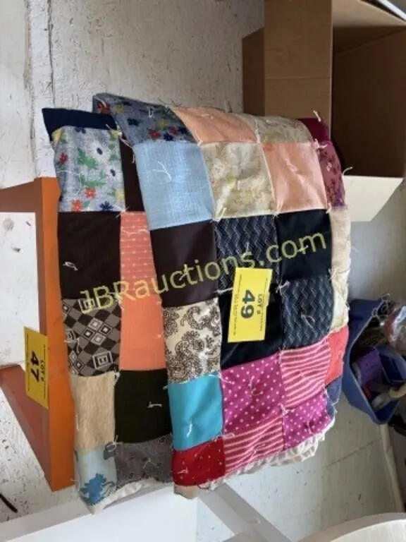 HANDMADE COMFORTER / QUILT