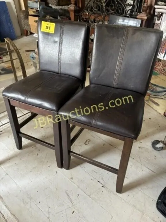 (2) DINING CHAIRS
