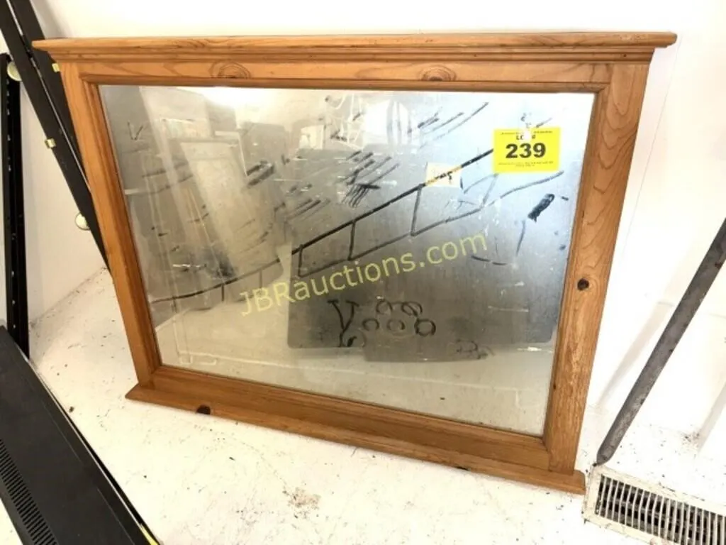 PINE FRAME MIRROR