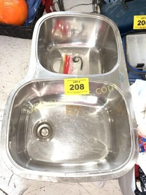 STAINLESS STEEL DOUBLE SINK
