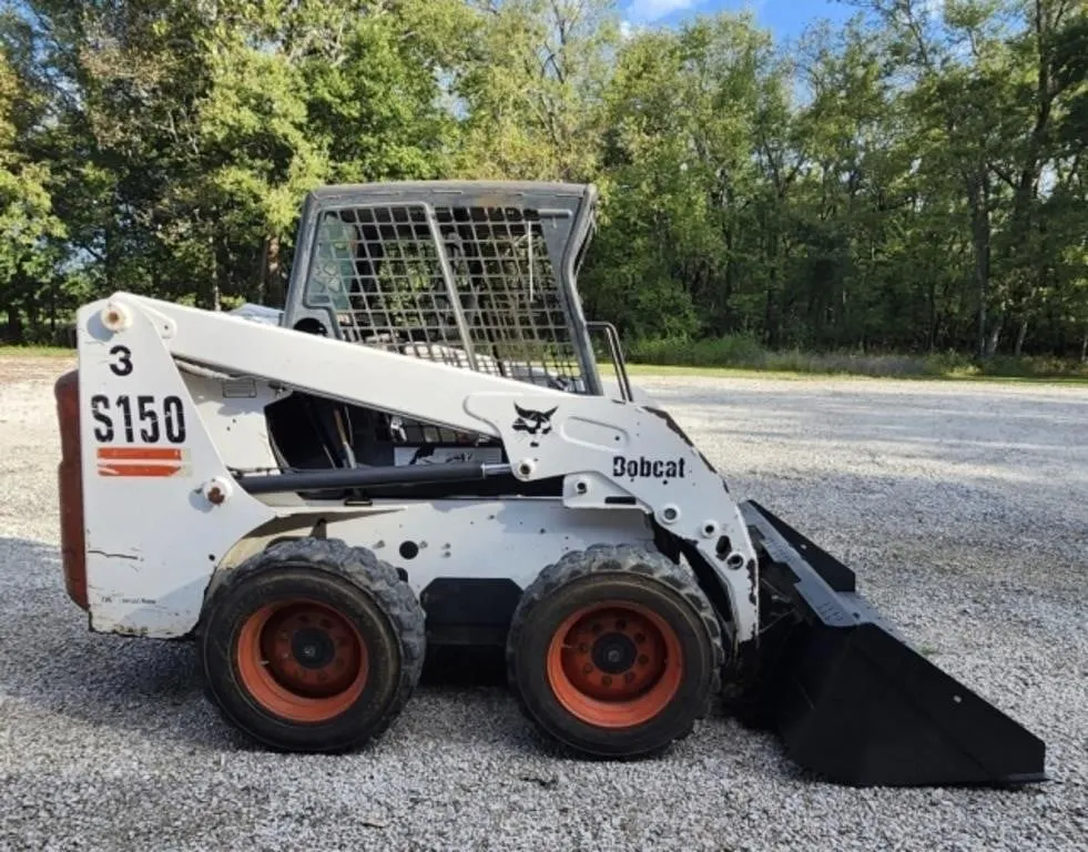 S150 Bobcat w/6' Smooth Bucket