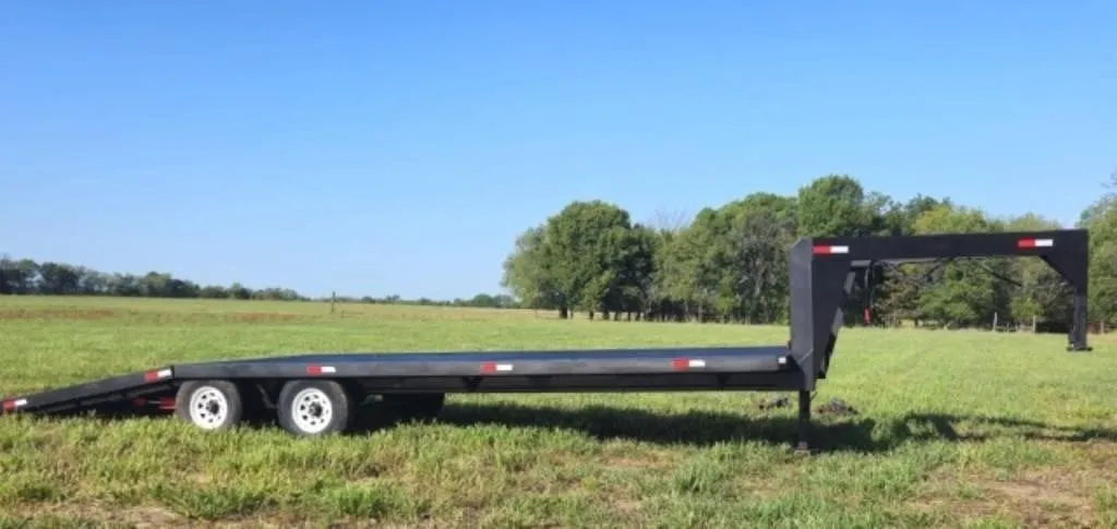 30' Tandem Axle Trailer w/Drop Down Ramp System