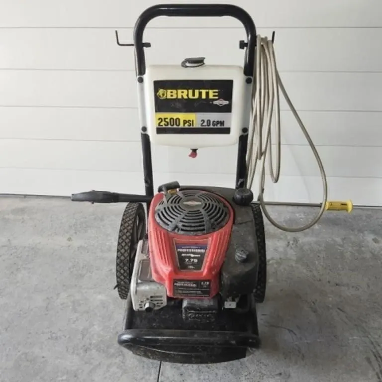 Brute 2500 PSI Pressure Washer