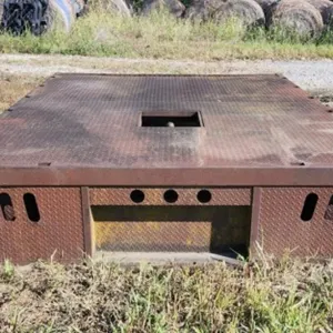10'L x 8'W Metal Flatbed w/2 5/16" Hide-A-Ball