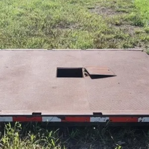 8.6'L x 8'W Metal Flatbed w/Hide-A-Way Ball