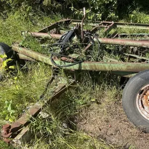 OFF-SITE 12ft Green Disc, Needs Tires & Rims put