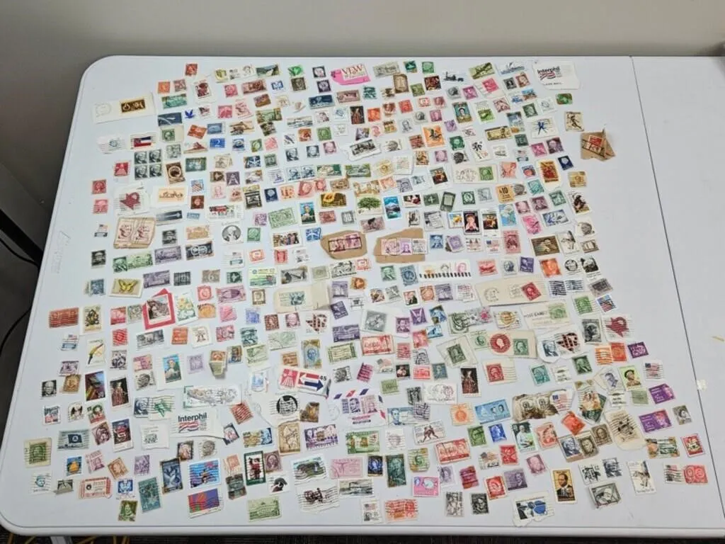 Vintage U.S. & Worldwide Postage Stamp Mixed Lot