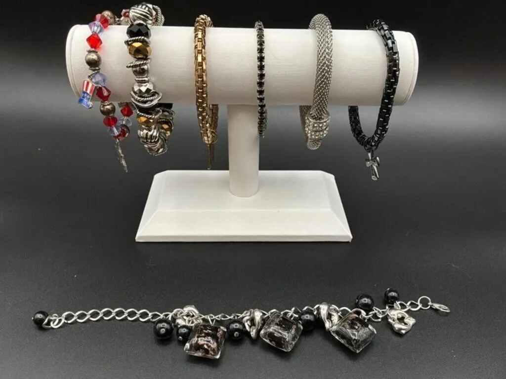 Mixed Fashion Bracelets - 7pc