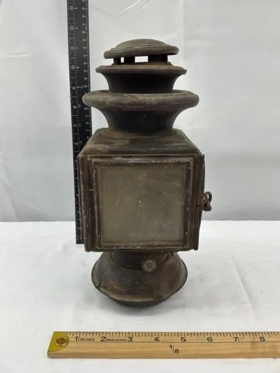 Vintage Ford Victory Lamp Co Model 2