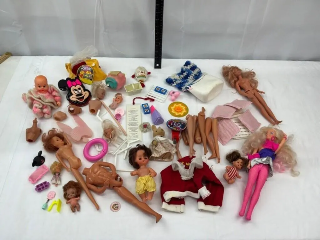 Mixed Doll Parts, Clothing & Accessories