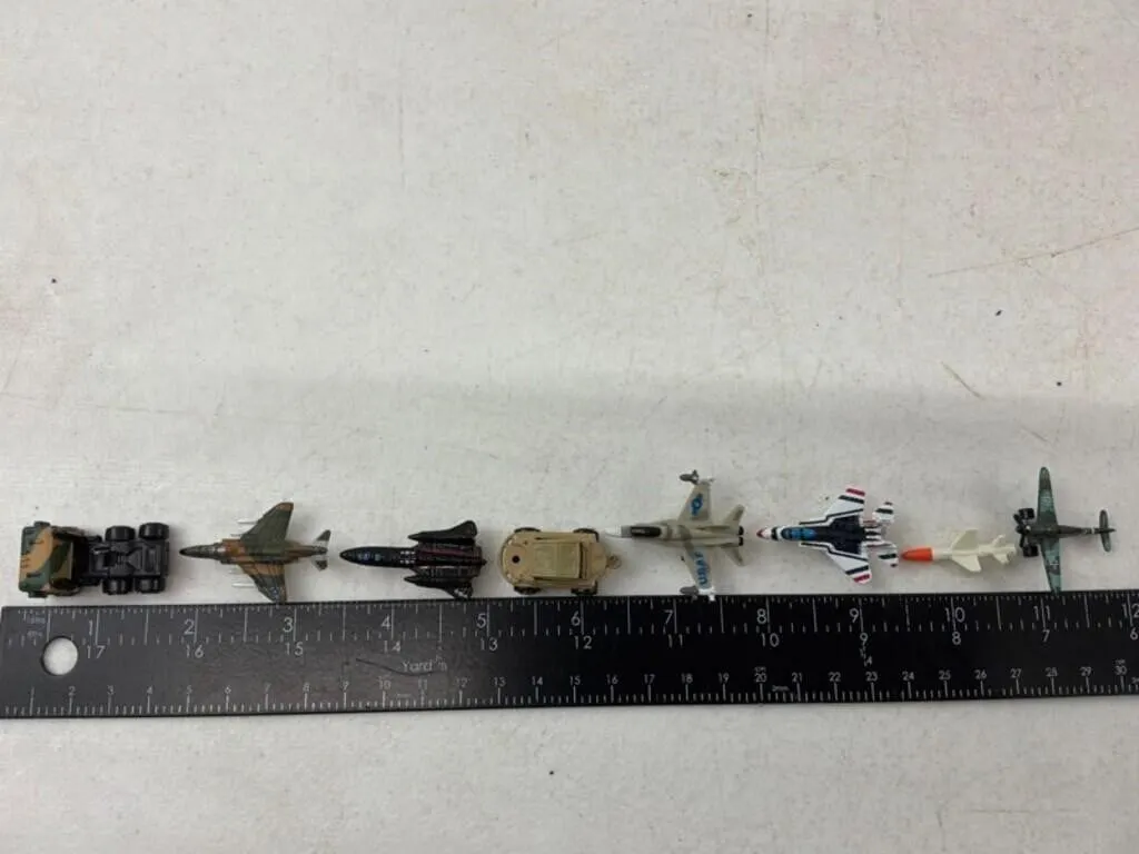 Military Die-Cast Aircraft & Vehicles (Lot of 8)