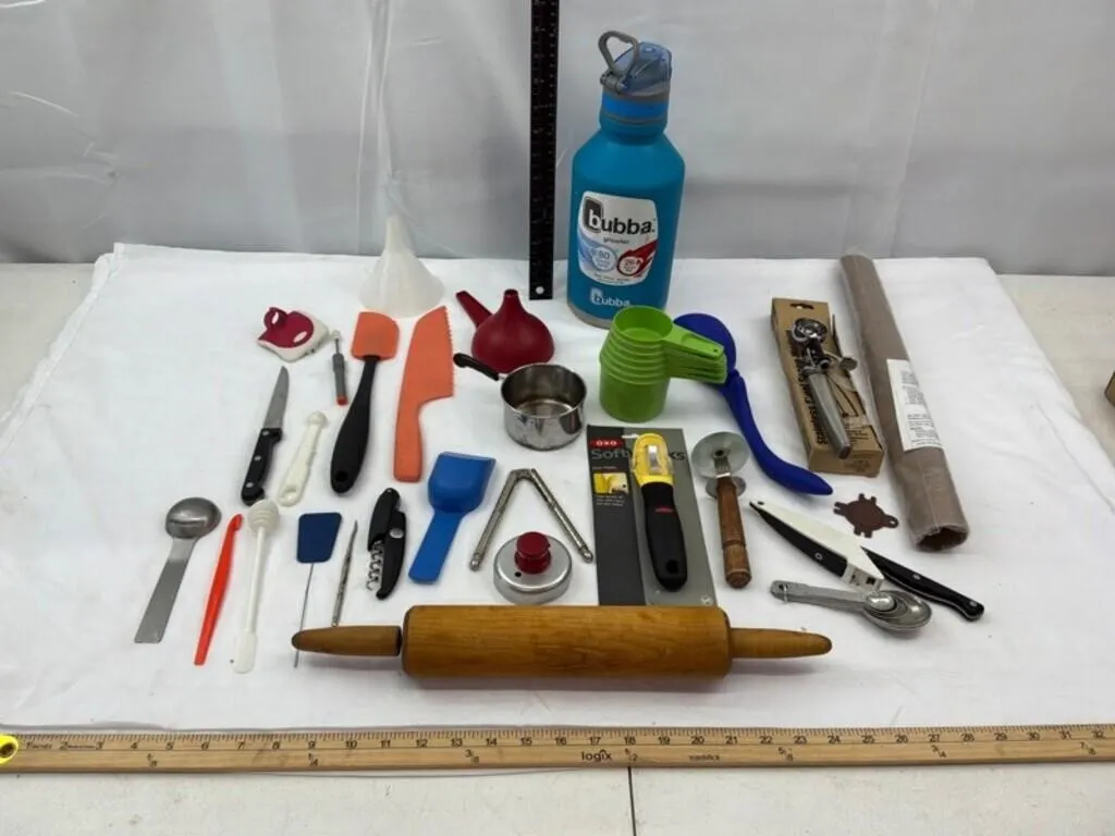Kitchen Tools & Utensils, Approx. 25pc