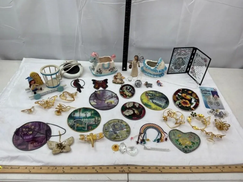 Mixed Lot Decorative Collectibles & Home Accents