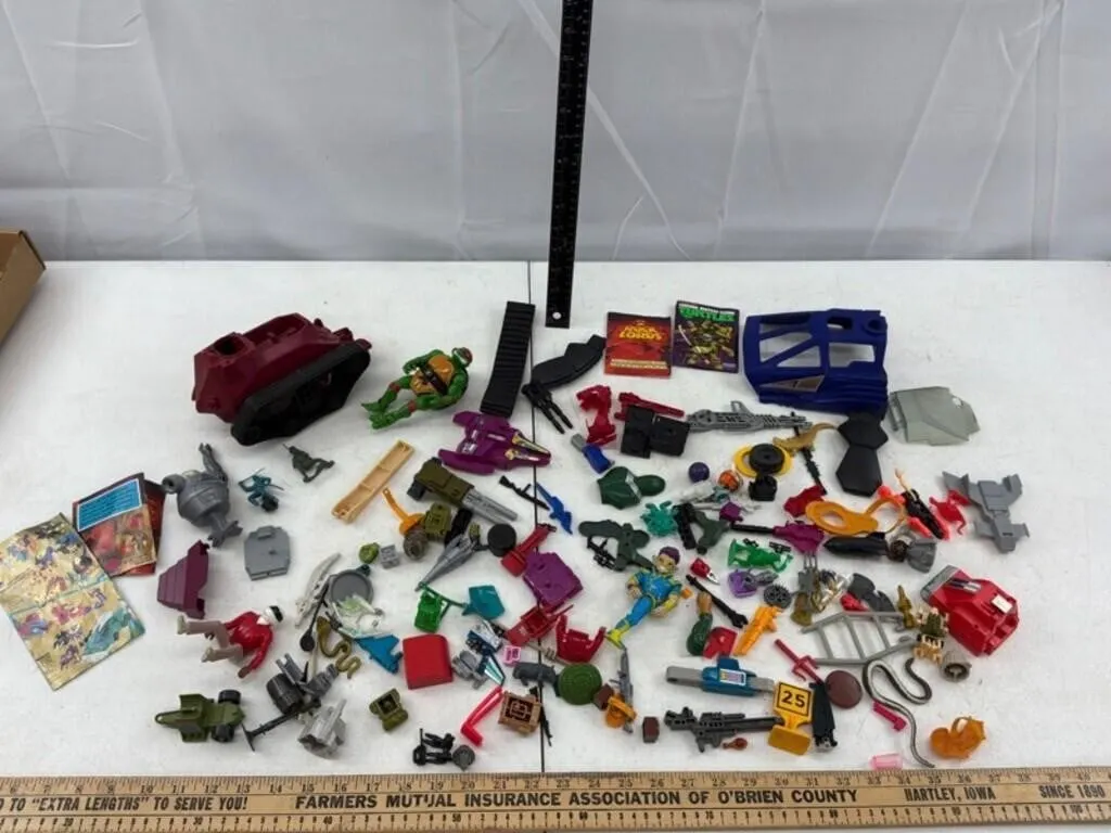 Vintage Mixed Toy Parts, Figures & Accessories