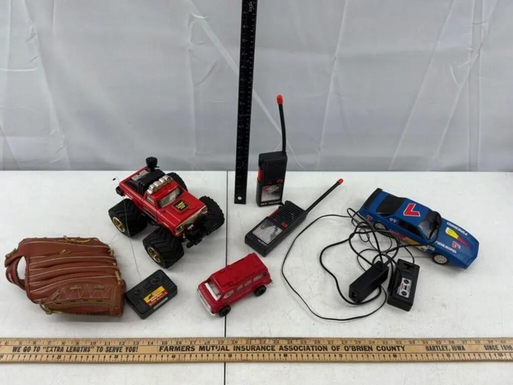 Vintage Toys, Radios & Baseball Glove (Lot of 6)