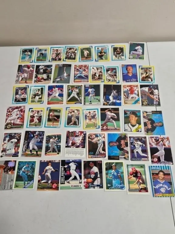 Vintage 1980s-90s Baseball Cards (Approx. 50pc)