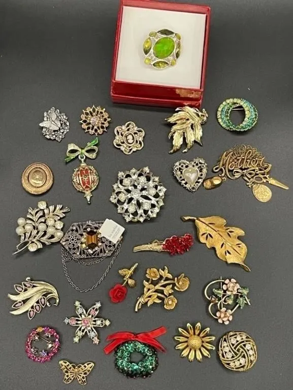 Mixed Costume Jewelry (Lot of 25)