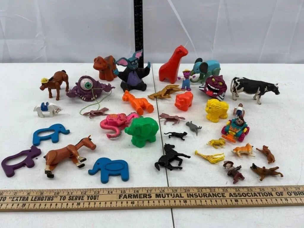 Mixed Animal & Character Figures - Approx. 40pc