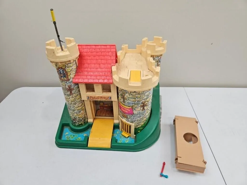 Vintage Fisher-Price Play Family Castle 993