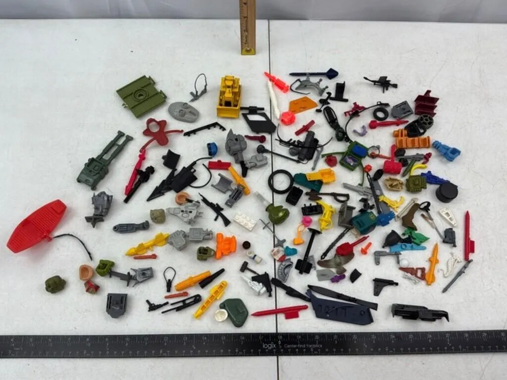 Mixed Action Figure Parts & Accessories