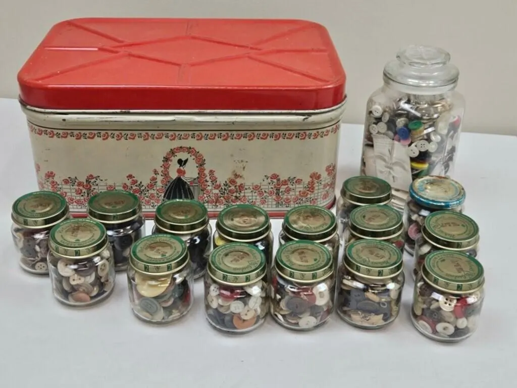 14pc Button Collection in Decorative Tin
