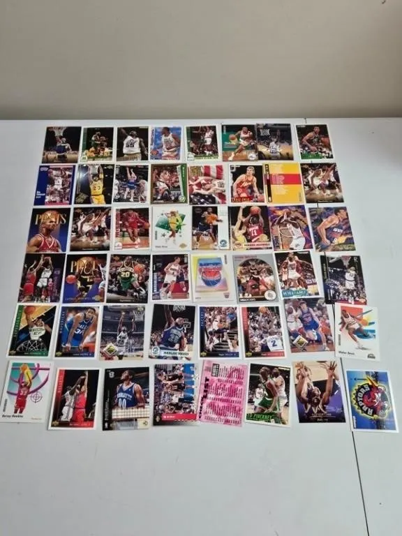1990s Basketball Cards - 48pc Mixed Lot